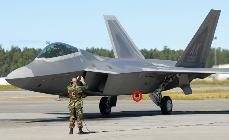 f22_raptor_picture_2.jpg