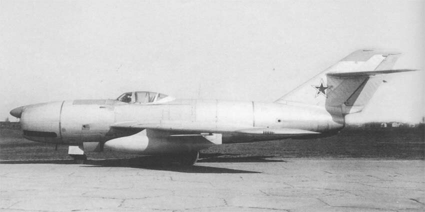 Lavochkin La-200 with Korshun radar pic2.jpg