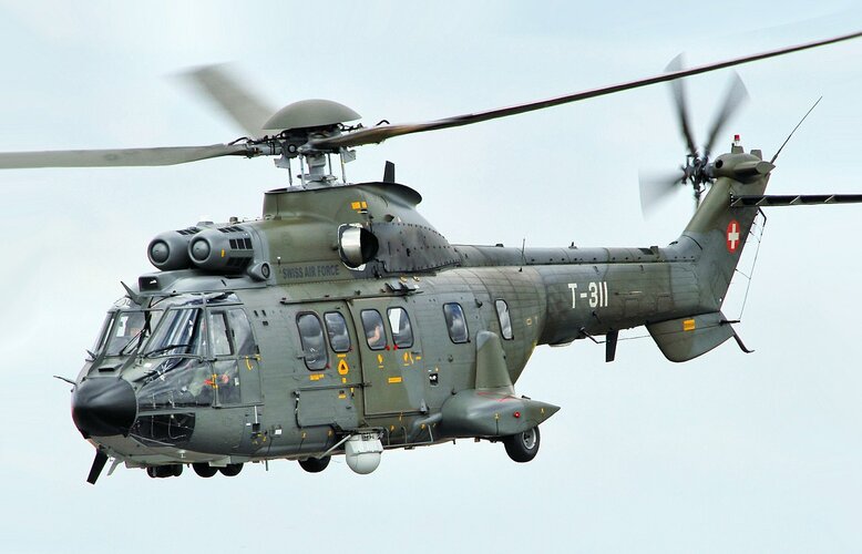 Aerospatiale AS332 Super Puma.jpg