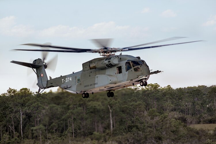 Sikorsky_CH-53K_King_Stallion_4.jpg