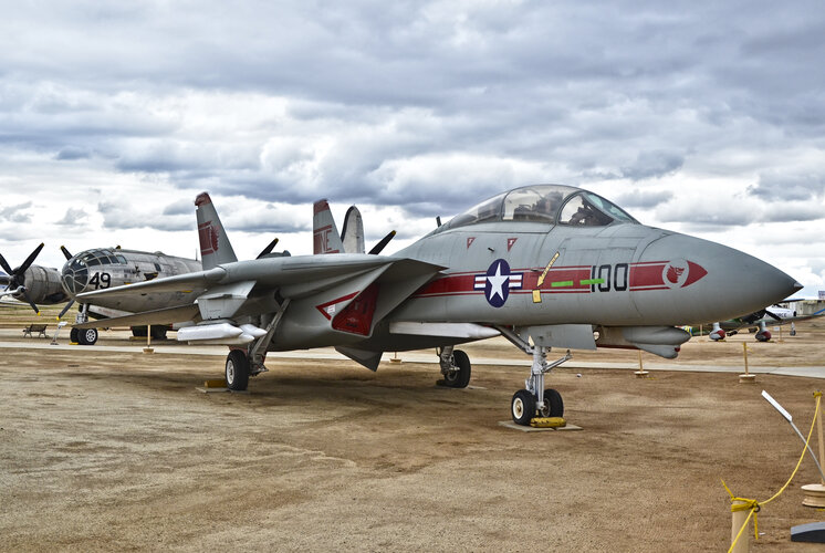 Grumman_YF-14A_Tomcat_(S-N_Buno_157990)_March_Field_Air_Museum_(8153178193).jpg