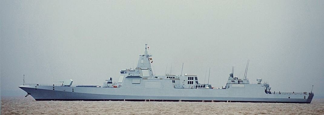 Type 055 destroyer.jpg