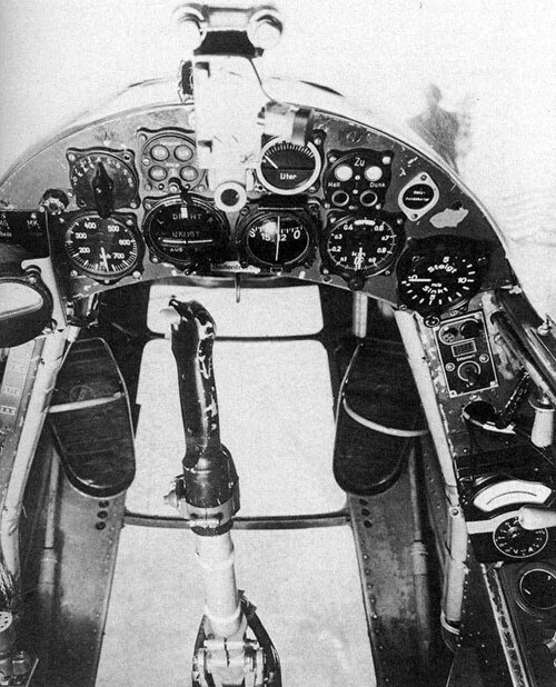 FW187-cockpit.jpg