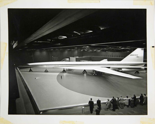 Boeing-Supersonic-Transport-Brochure-1960-2.jpg