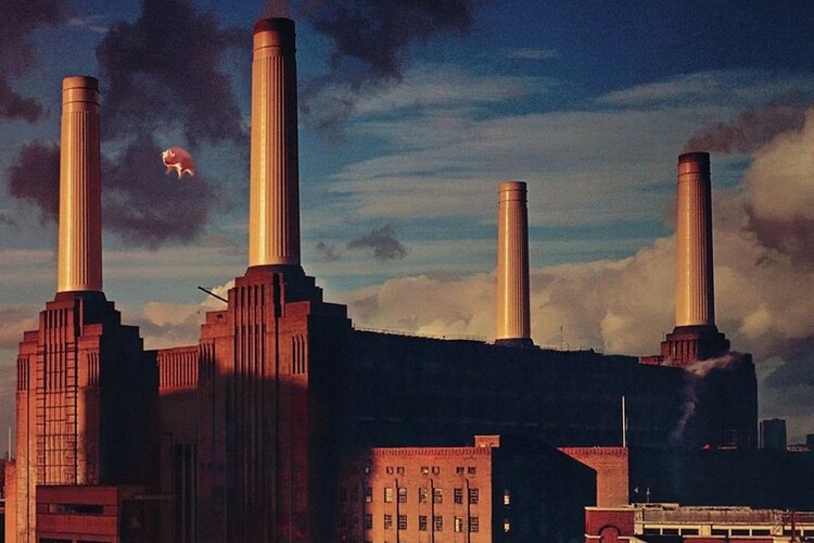 Pink-Floyd-Animals-Columbia-Album-Photo.jpg