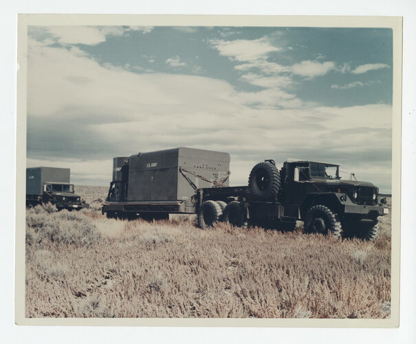 ML-1_mobile_nuclear_power_plant_in_Idaho,_ca._1961-1965.jpg