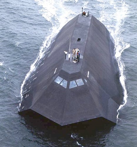 US- Lockheed Sea Shadow_6.jpg