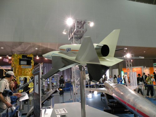 JAXA FLYING TEST BED MODEL.jpg