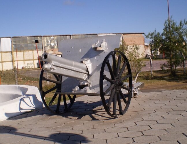 Krupp-75mm_field-gun-_Argentina_Model_1909.jpg