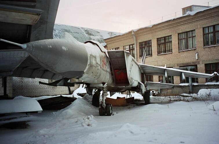 MiG-25-20.JPG