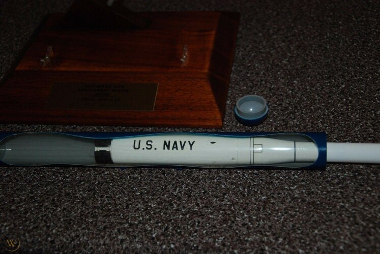 vintage-pacific-miniatures-navy-uum_1_e86e1866672f9f59330d4fe6d5987fd0 (3).jpg