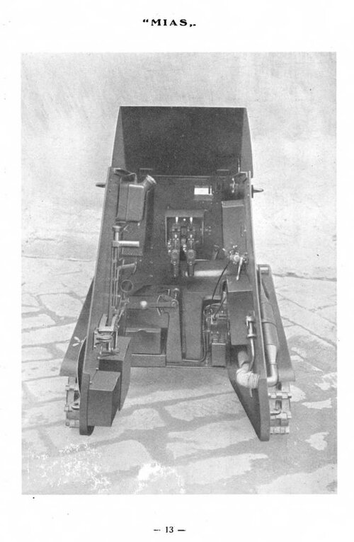 Italy Ansaldo MIAS 1.5 ton Motomitragliatrice Blindata d'Assalto in use.jpg