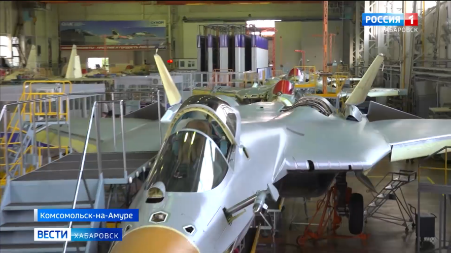  выпуск истребителей пятого поколения Су-57 на КнААЗ поставлен на поток.mp4_snapshot_00.51.693...png