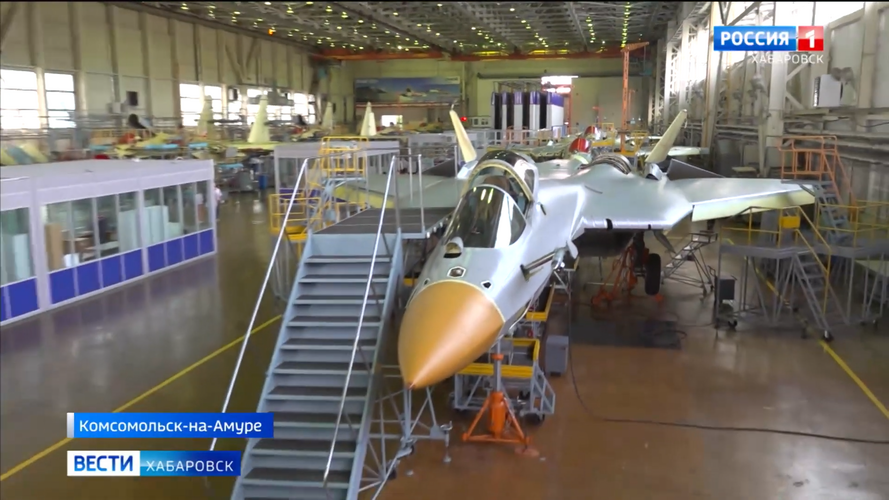  выпуск истребителей пятого поколения Су-57 на КнААЗ поставлен на поток.mp4_snapshot_00.53.838...png