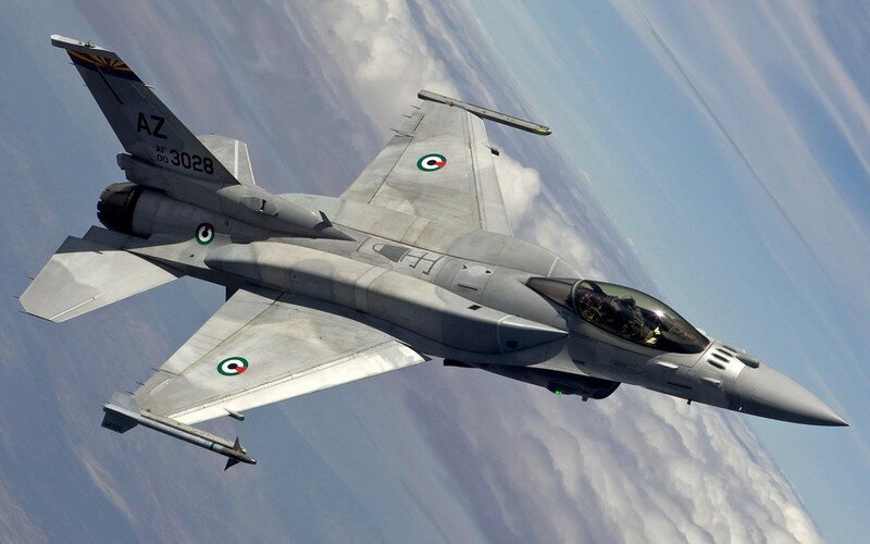 not-ruoi-tren-mui-tiem-kich-f-16ef-block-60-co-tac-dung-gi-hinh-6.jpg