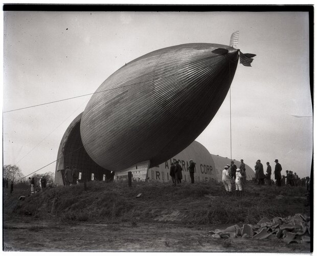 NASM-NASM-9A04200 - Slate All-Metal Airship.jpg