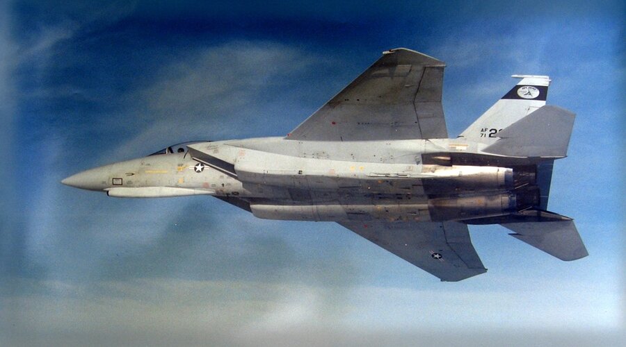 F-15B-chin-blister-FQ-evaloriginal3.jpg