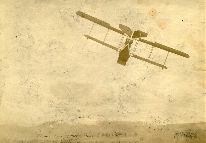 Folly in flight2 1913.jpg