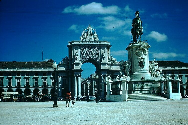 lisbon-1950s-4.jpg