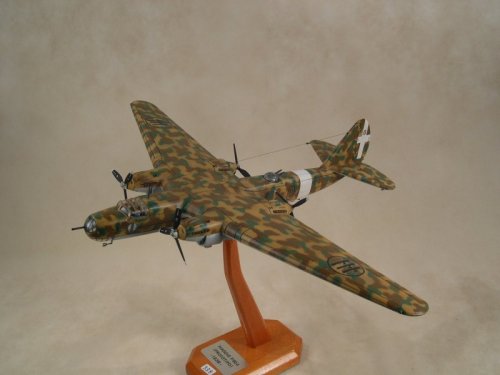 Piaggio P50-I desktop model.jpg