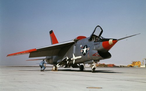 xF8U-3 129-009.jpg