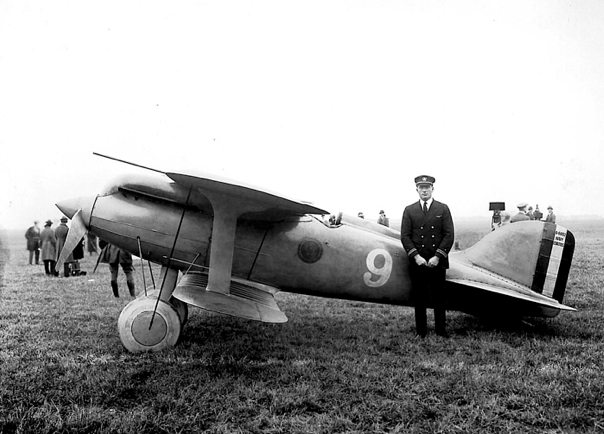 Curtiss-R2C1-with-Lt.-A.J.-Williams-USN.png