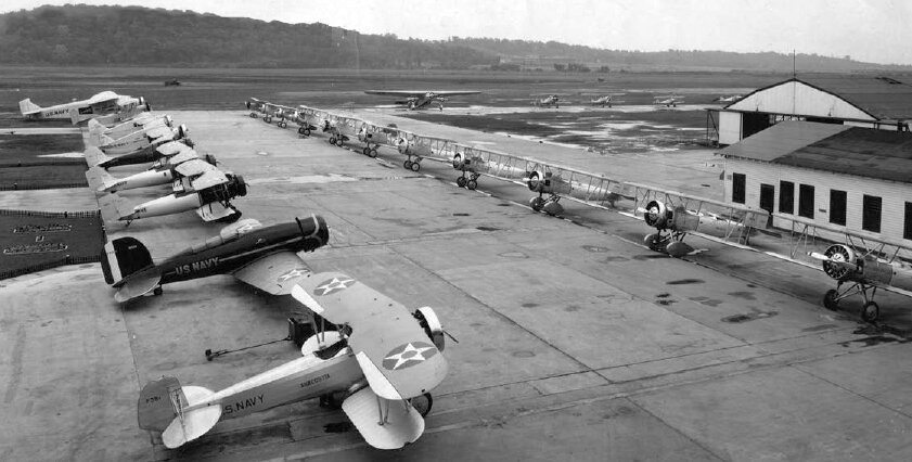 NAS_Anacostia_flightline_c1930.jpg