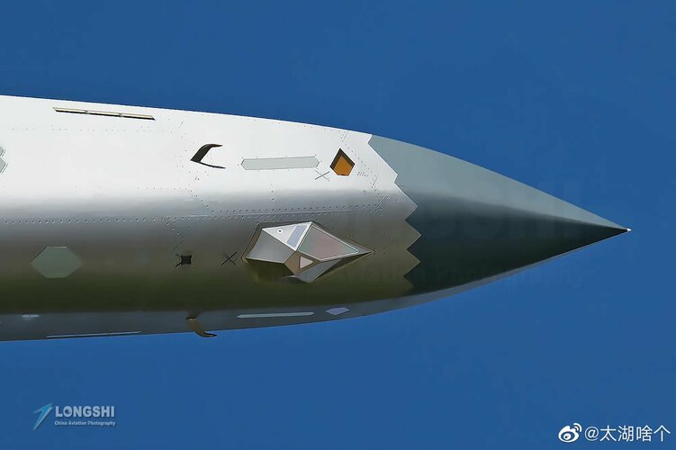 J-20 EOTS up close.jpg