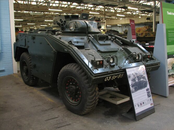 FV722_Vixen_1_Bovington.jpg