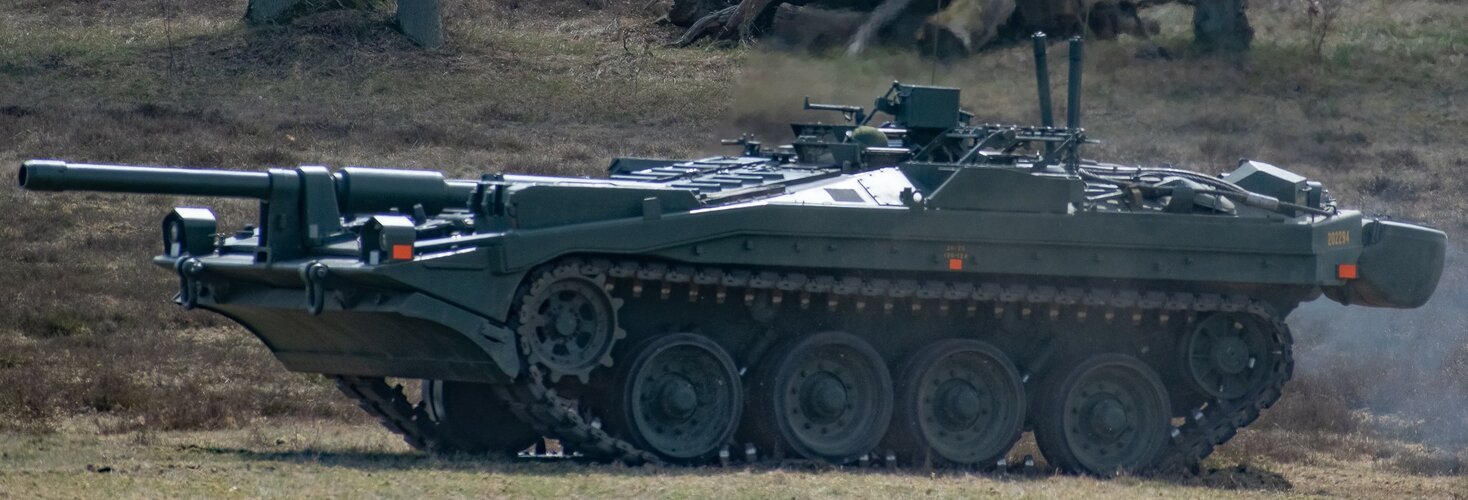 STRV-103_demonstrating_at_P7_Revingehed,_24th_April_2022.jpg