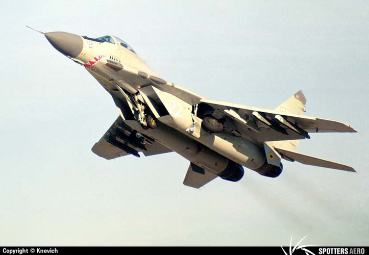 Ukrainian MiG-29 (9-12 early) (22 white) over Vasilkov (1994).jpeg