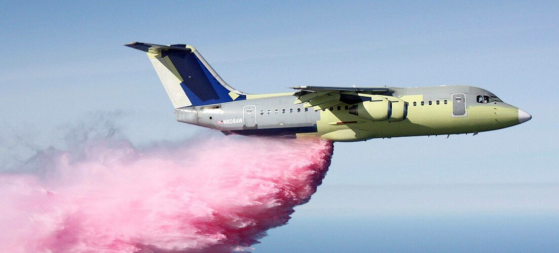 GB BAe 146 N608AW firebomber Neptune aviation.jpg