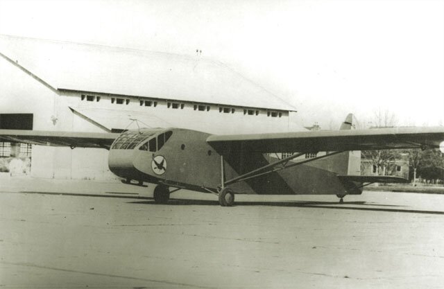 Argentina FMA IAe-25 MAÑQUE planeador (Vulture in Mapuche language).jpg