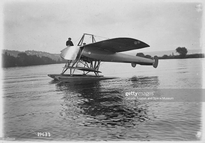 Nieuport 1913 Floatplane 03.jpg