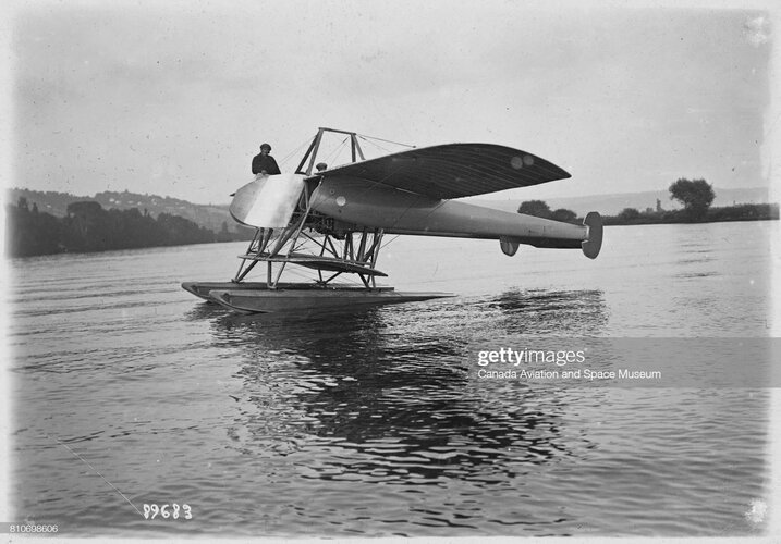 Nieuport 1913 Floatplane 03.jpg