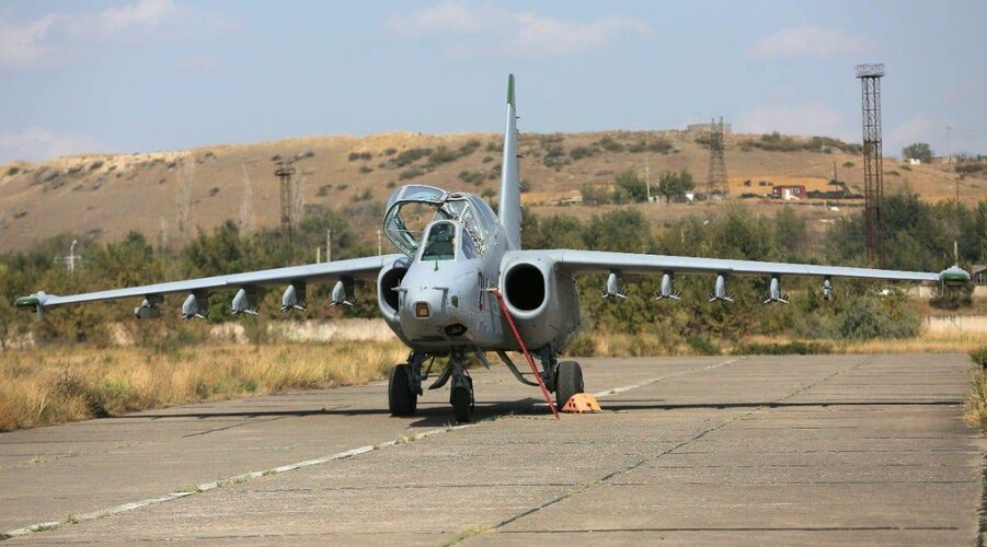 Georgian Su-25UB (21) on ground (2021).jpg