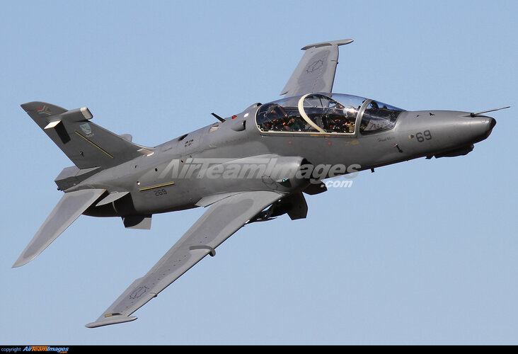 SAAF Hawk Mk.120 (269) over Pretoria - Waterkloof (23 September 2012).jpg