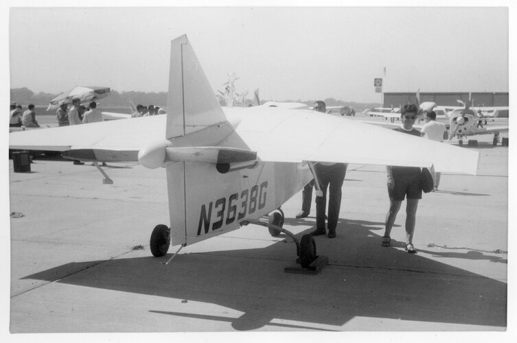 Heuberger-Rinker H-5 Stinger N3638G rear view.jpg