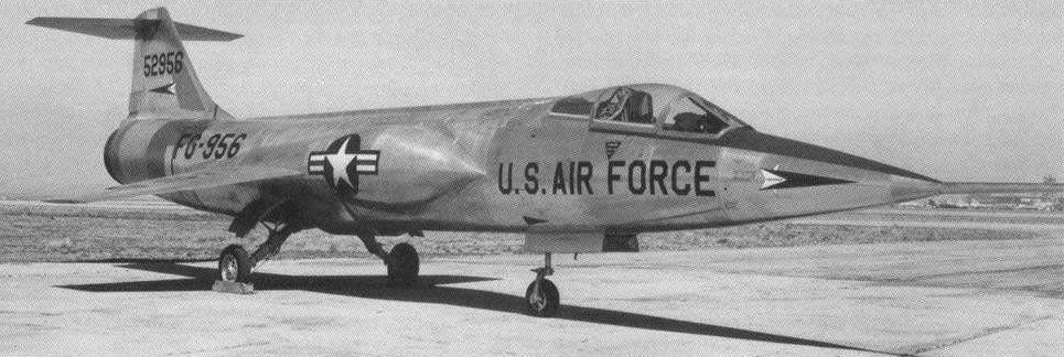 YF-104A with covered air inlets in 1956 (1).jpg