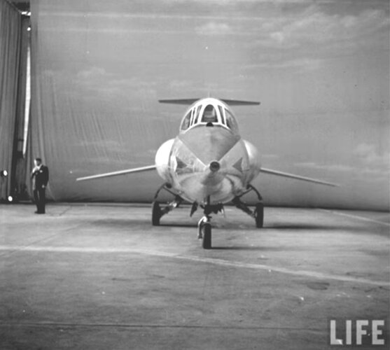 YF-104A with covered air inlets in 1956 (5).jpg
