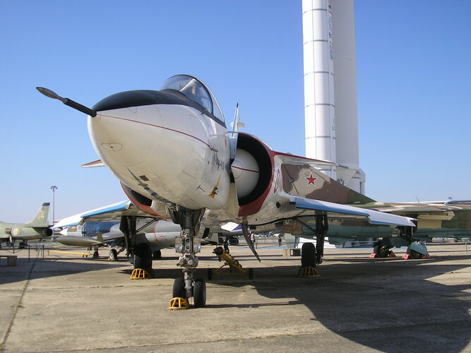 Mirage 4000_Le Bourget_2008_001_AR.JPG