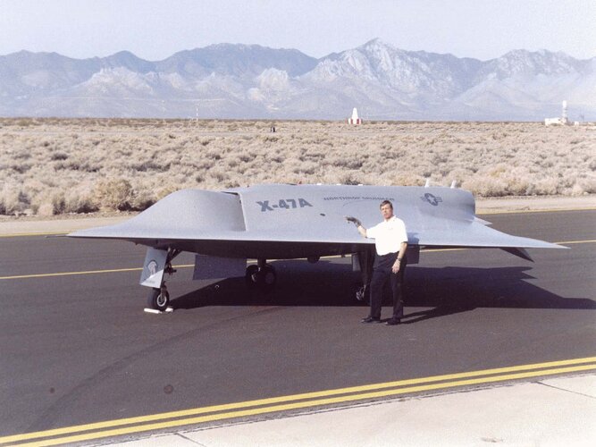 X-47A NGAC Chief Test Pilot Roy Martin runway.jpg
