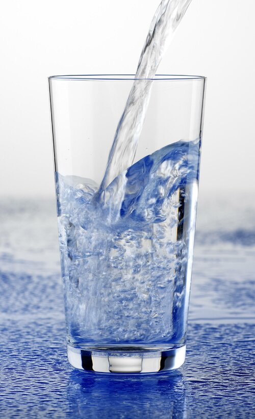 water_glass-34517516.jpg