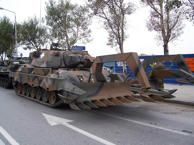 Greek Army Leopard 1 V mine plou_05.jpg