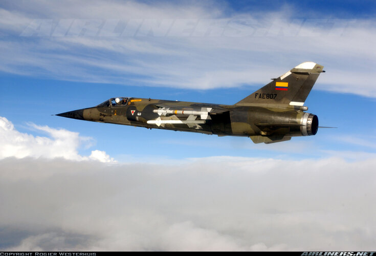 Ecuadoran Mirage F1JA (FAE-807) inflight over his land (11 December 2006).jpg