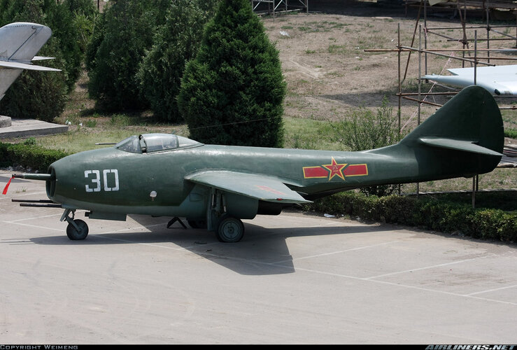 PLAAF MiG-9 (30, 108005) at Datangshan (14 June 2009).jpg