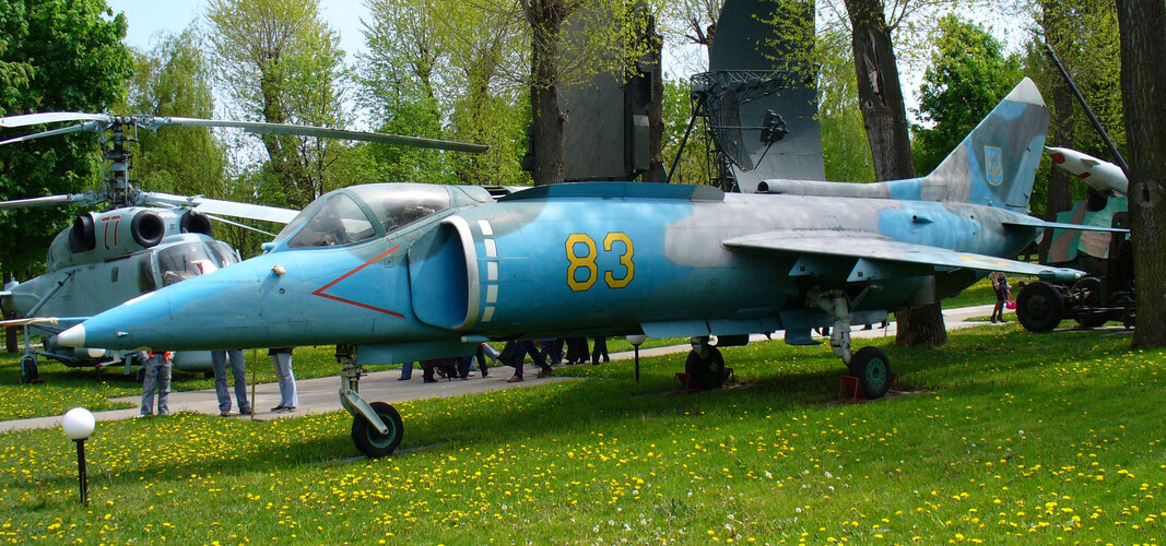 Ukrainian Yak-38M (83 yellow) at Vinnitsa (8 May 2007).jpg