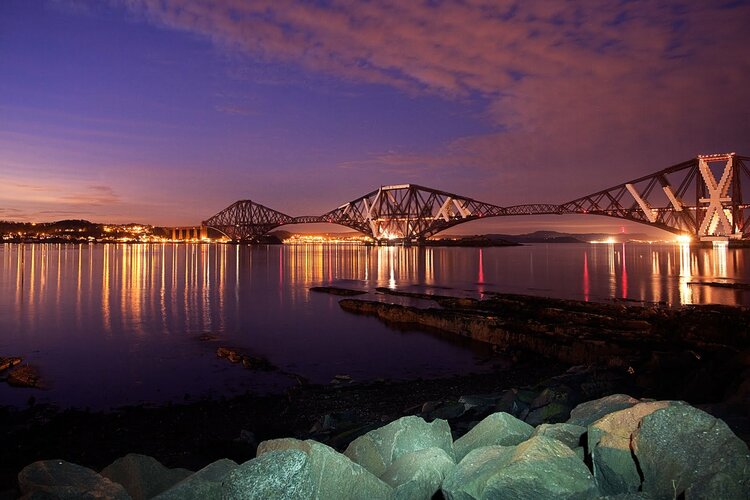 Forth-Bridge-Rocky-Shore.jpg