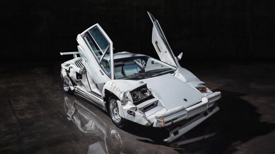 wolf_of_wall_street_lamborghini_countach_003.jpg