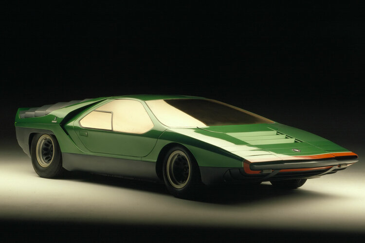 b06f5af6-bertone-alfa-romeo-carabo-7.jpeg